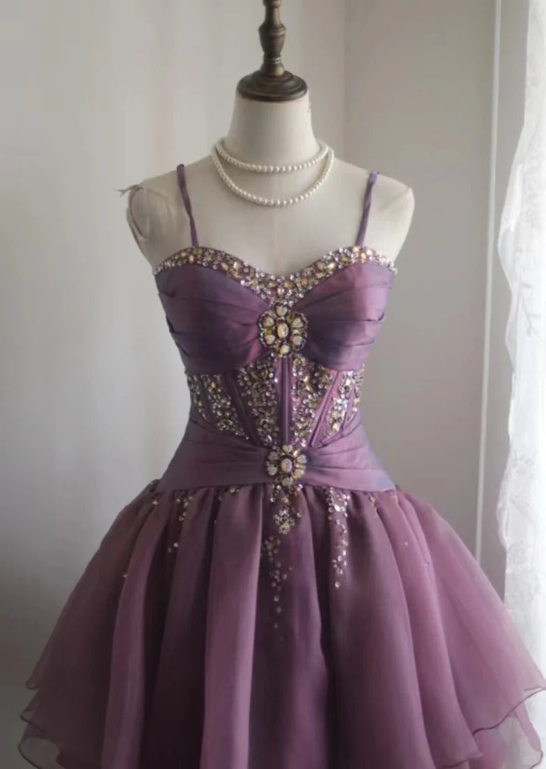Süße Spaghettiträger Lila A-Linie Tüll Kurze Ballkleider Homecoming Kleider mit Strass ED02527