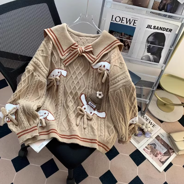 Marineblauer Pullover mit adretter Schleife und Kragen ED0252