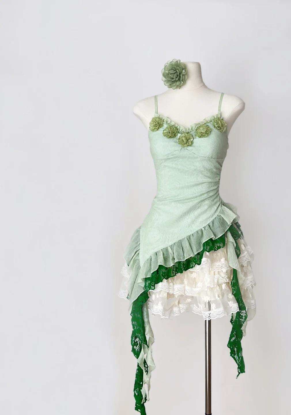 Märchenhafte grüne Spaghettiträger, figurbetontes Spitzen-Tüll-Kurzballkleid, Homecoming-Kleid, ED02542