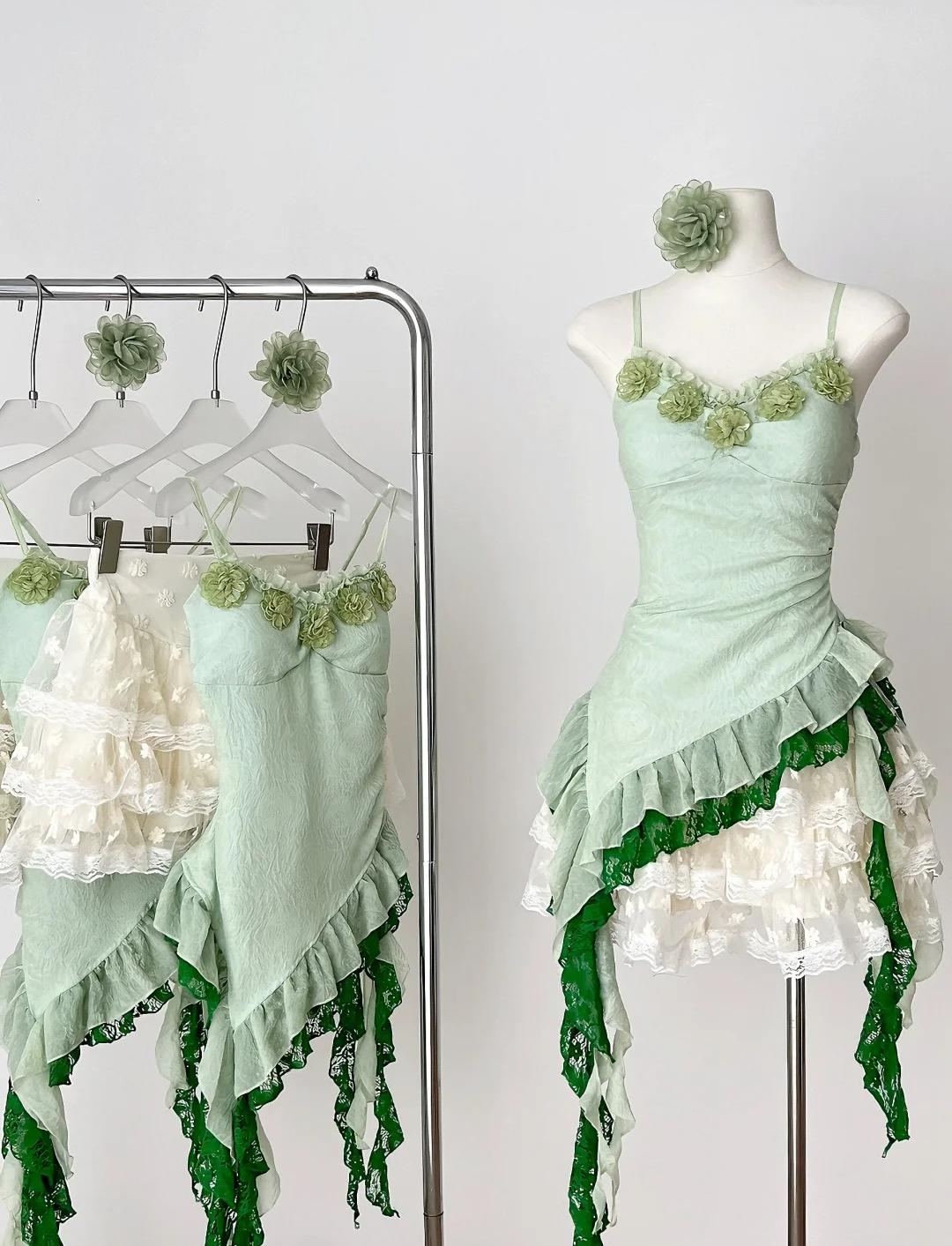 Märchenhafte grüne Spaghettiträger, figurbetontes Spitzen-Tüll-Kurzballkleid, Homecoming-Kleid, ED02542