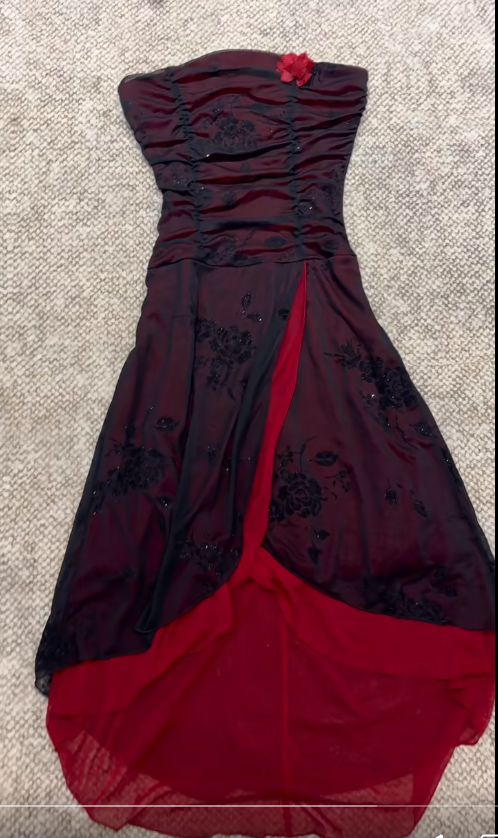 Robe de bal courte moulante en mousseline noire élégante, sans bretelles, robe de soirée ED02580