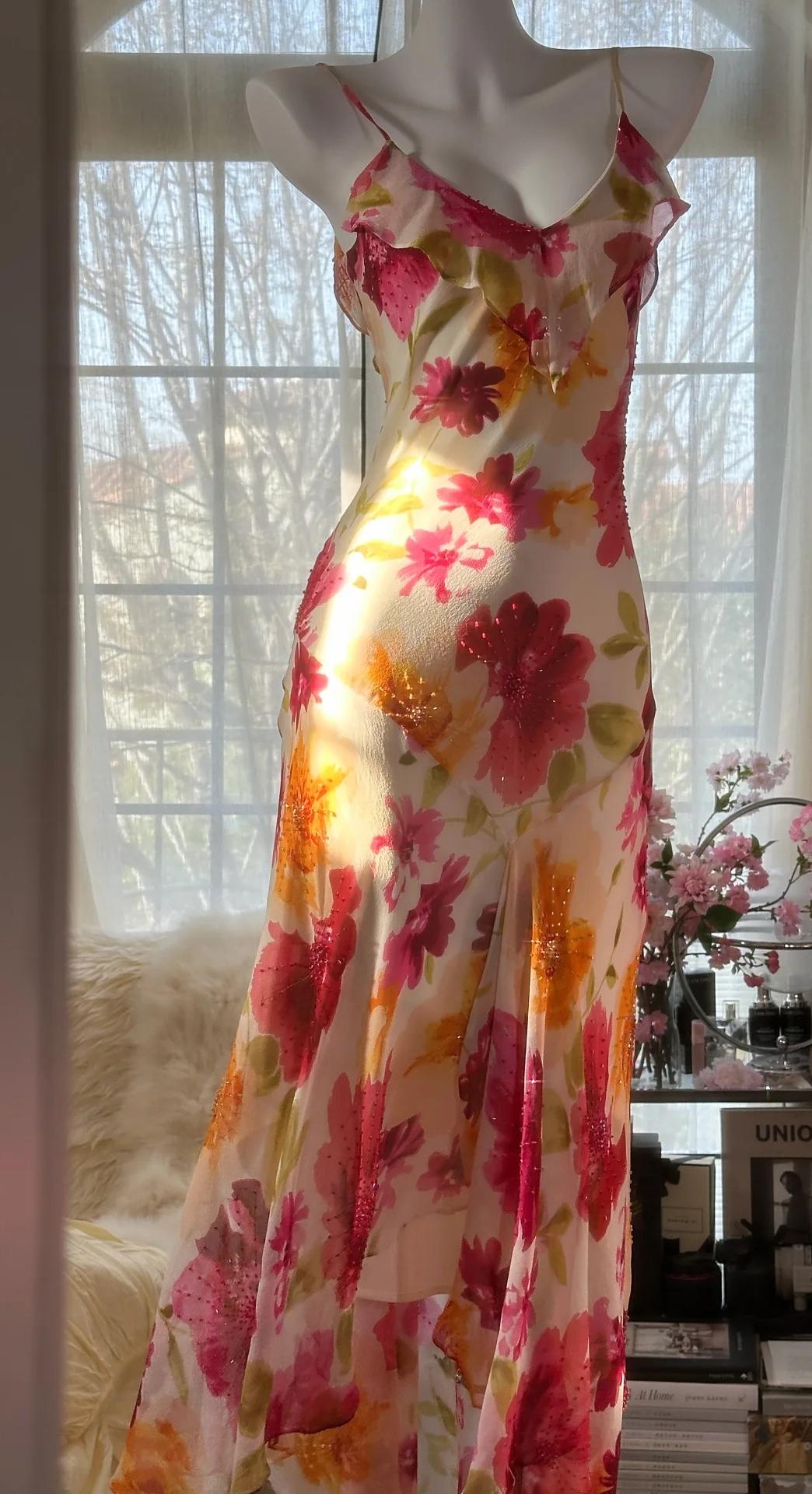 Wunderschönes dunkelolivgrünes herzförmiger Ausschnitt A-Linie Satin Tüll Kurzes Ballkleid Homecoming-Kleid ED02575