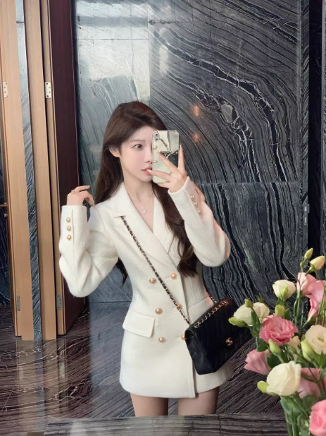 Jupe de tailleur en laine épaisse blanche style Chanel ED0274