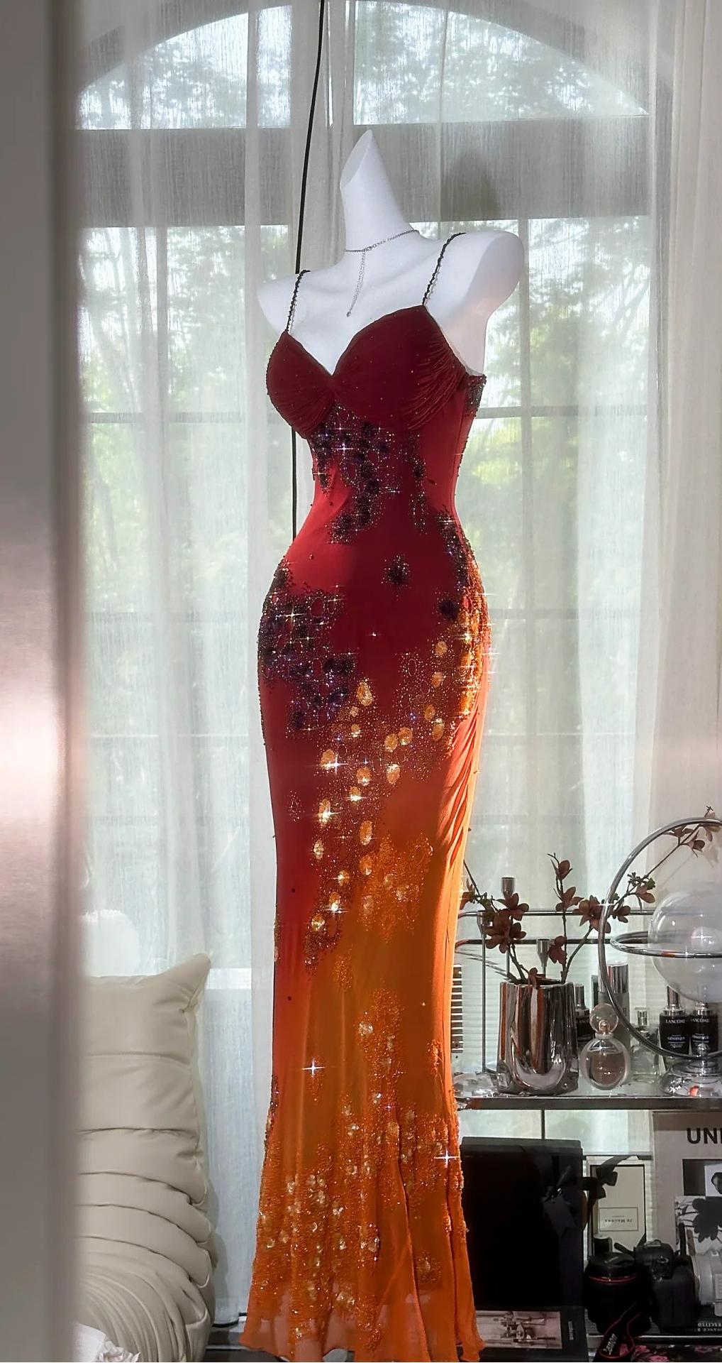 Superbe robe de soirée longue en satin fuchsia, style sirène, sans bretelles, ED02613