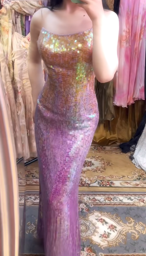 Stunning Gold Spaghetti Straps Sheath Sequin Long Prom Dresses Formal Evening Gowns ED02758