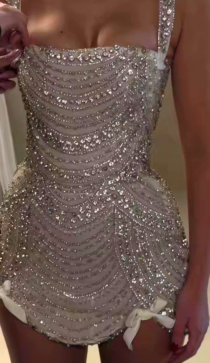 Stunning Spaghetti Straps Bodycon Birthday Dresses Beaded Short Prom Dresses Fashion Homecoming Dresses