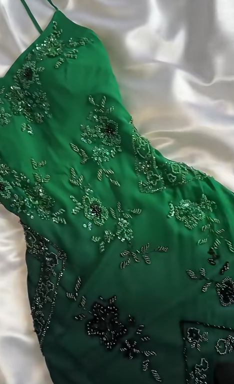 Wunderschönes dunkelolivgrünes herzförmiger Ausschnitt A-Linie Satin Tüll Kurzes Ballkleid Homecoming-Kleid ED02575