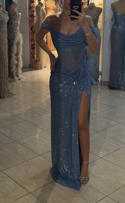 Wunderschönes dunkelolivgrünes herzförmiger Ausschnitt A-Linie Satin Tüll Kurzes Ballkleid Homecoming-Kleid ED02575