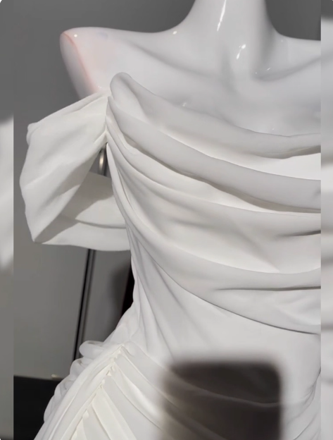 Elegant White Off Shoulder Sheath Chiffon Short Prom Dresses Fashion Homecoming Dresses ED02861