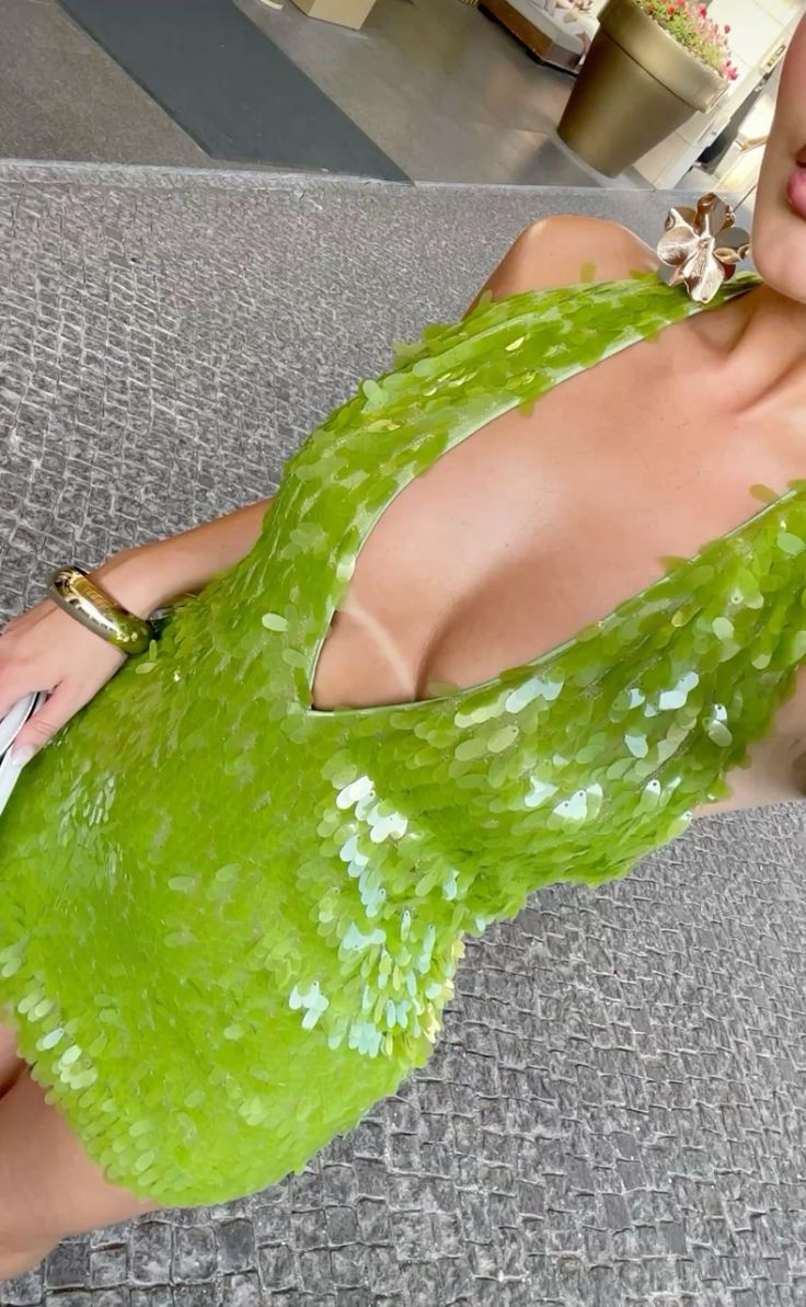 Stunning Green Deep V Neck Sheath Sequins Short Party Dresses Fashion Homecoming Dresses ED02870