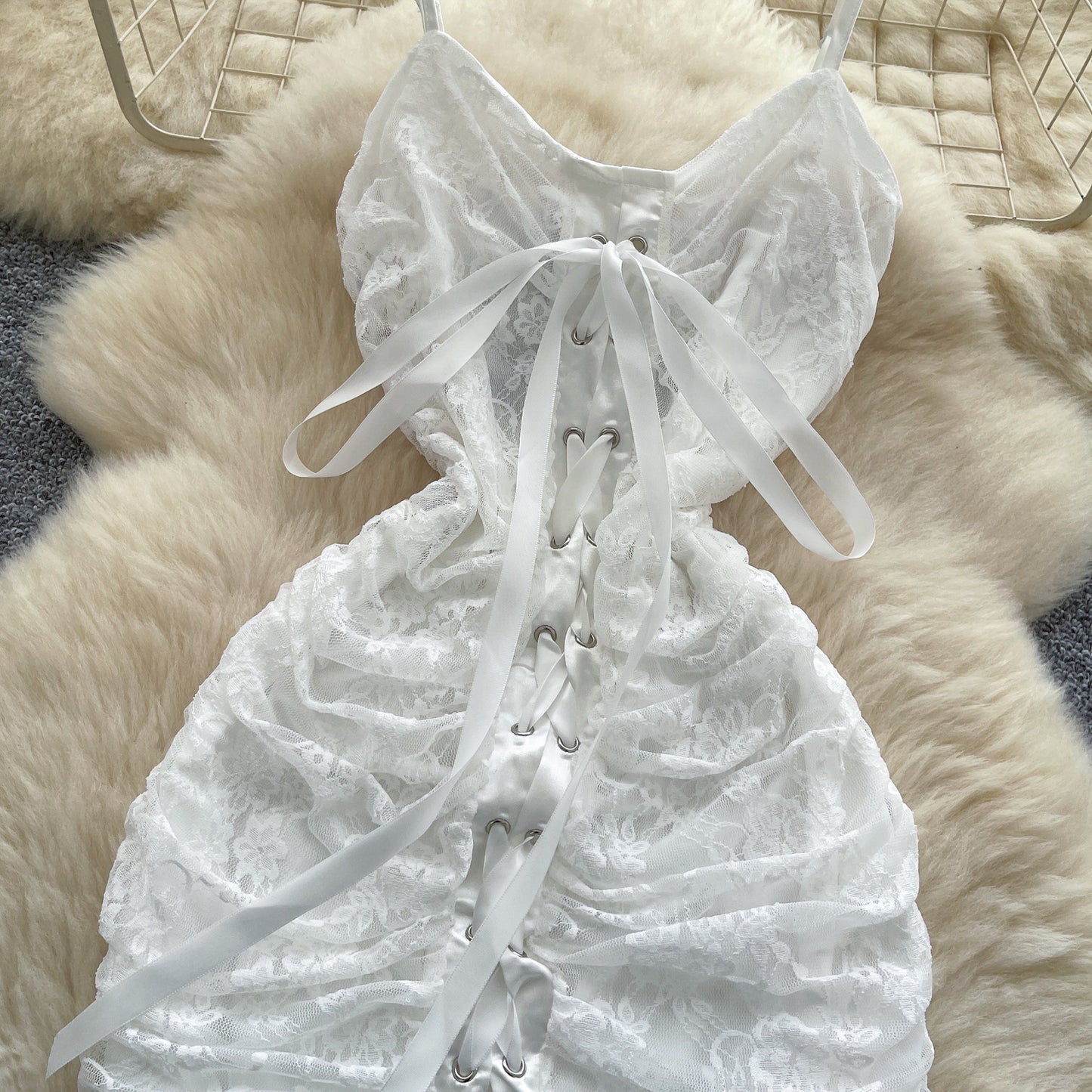 Wunderschönes dunkelolivgrünes herzförmiger Ausschnitt A-Linie Satin Tüll Kurzes Ballkleid Homecoming-Kleid ED02575