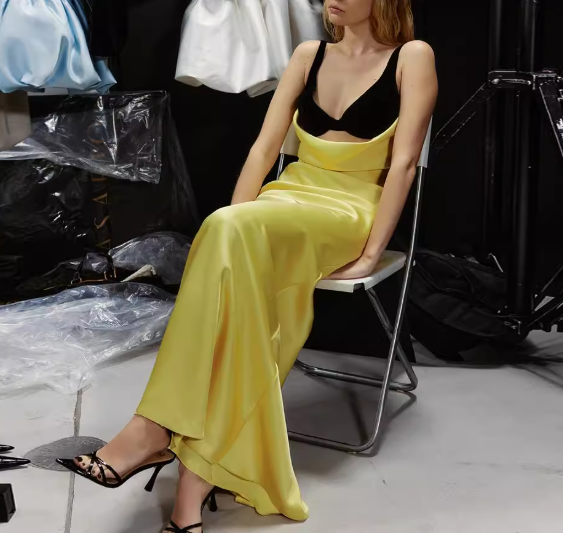 Fashion Yellow V Neck Sheath Satin Long Prom Dresses Birthday Dresses Glam Guest Dresses ED02929