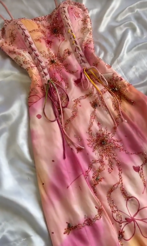 Wunderschönes dunkelolivgrünes herzförmiger Ausschnitt A-Linie Satin Tüll Kurzes Ballkleid Homecoming-Kleid ED02575