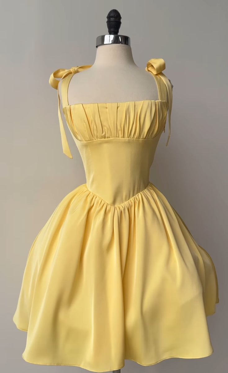 Wunderschönes dunkelolivgrünes herzförmiger Ausschnitt A-Linie Satin Tüll Kurzes Ballkleid Homecoming-Kleid ED02575
