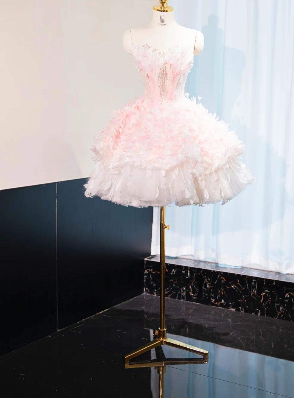 Wunderschönes dunkelolivgrünes herzförmiger Ausschnitt A-Linie Satin Tüll Kurzes Ballkleid Homecoming-Kleid ED02575