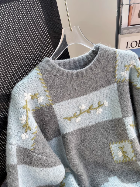 Japanese retro color matching embroidered long sleeve sweater ED0313