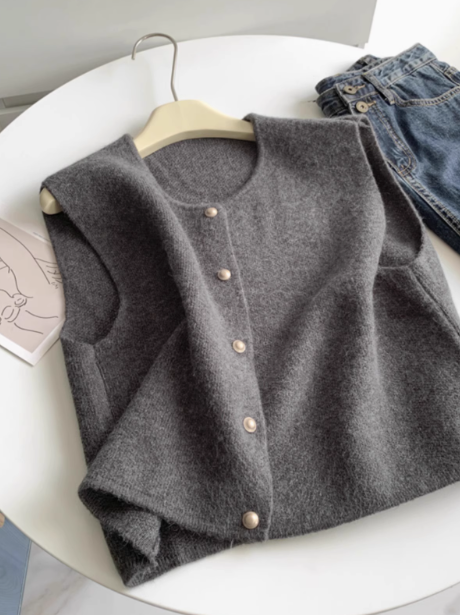Gentle single-breasted gold button round neck knitted vest ED0315