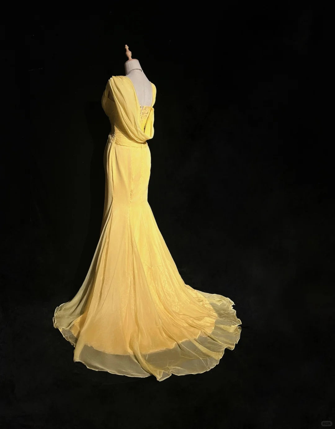 Superbe robe de soirée longue en satin fuchsia, style sirène, sans bretelles, ED02613