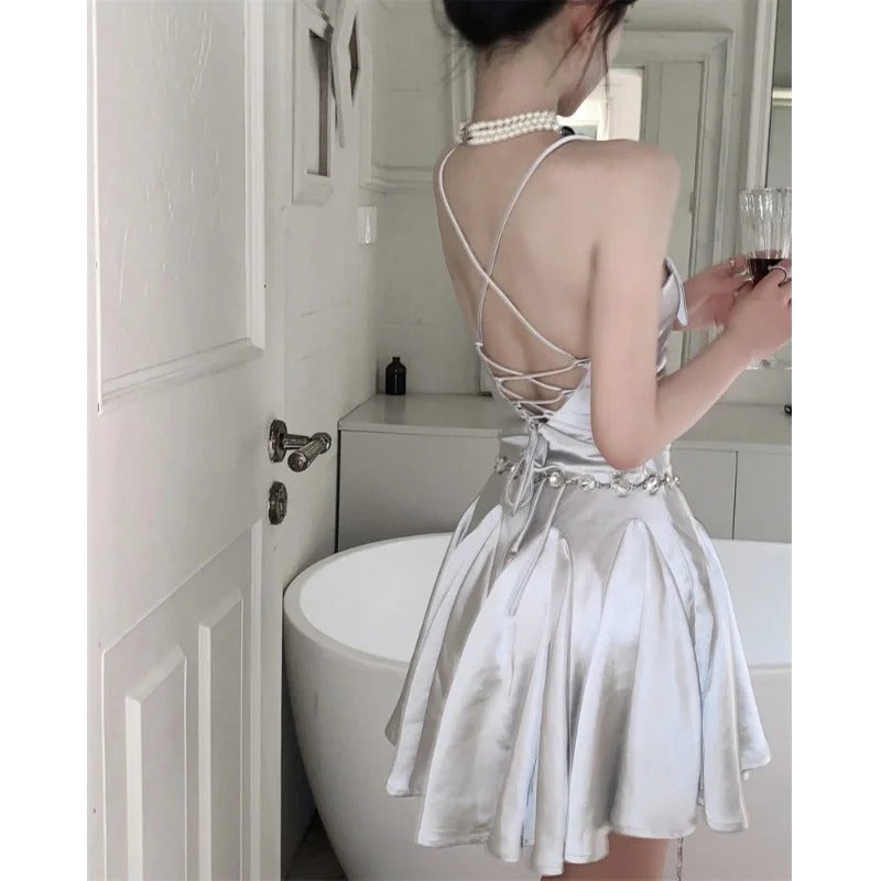 Wunderschönes dunkelolivgrünes herzförmiger Ausschnitt A-Linie Satin Tüll Kurzes Ballkleid Homecoming-Kleid ED02575