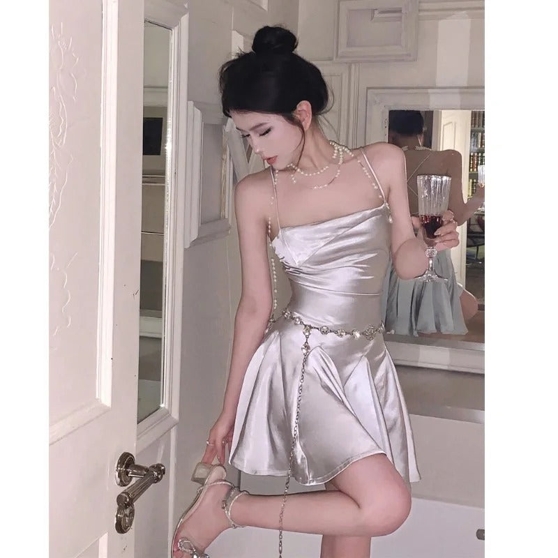Wunderschönes dunkelolivgrünes herzförmiger Ausschnitt A-Linie Satin Tüll Kurzes Ballkleid Homecoming-Kleid ED02575