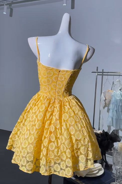 Gorgeous Yellow Spaghetti Straps A-Line Tulle Applique Short Prom Dresses Cute Homecoming Dress ED03229