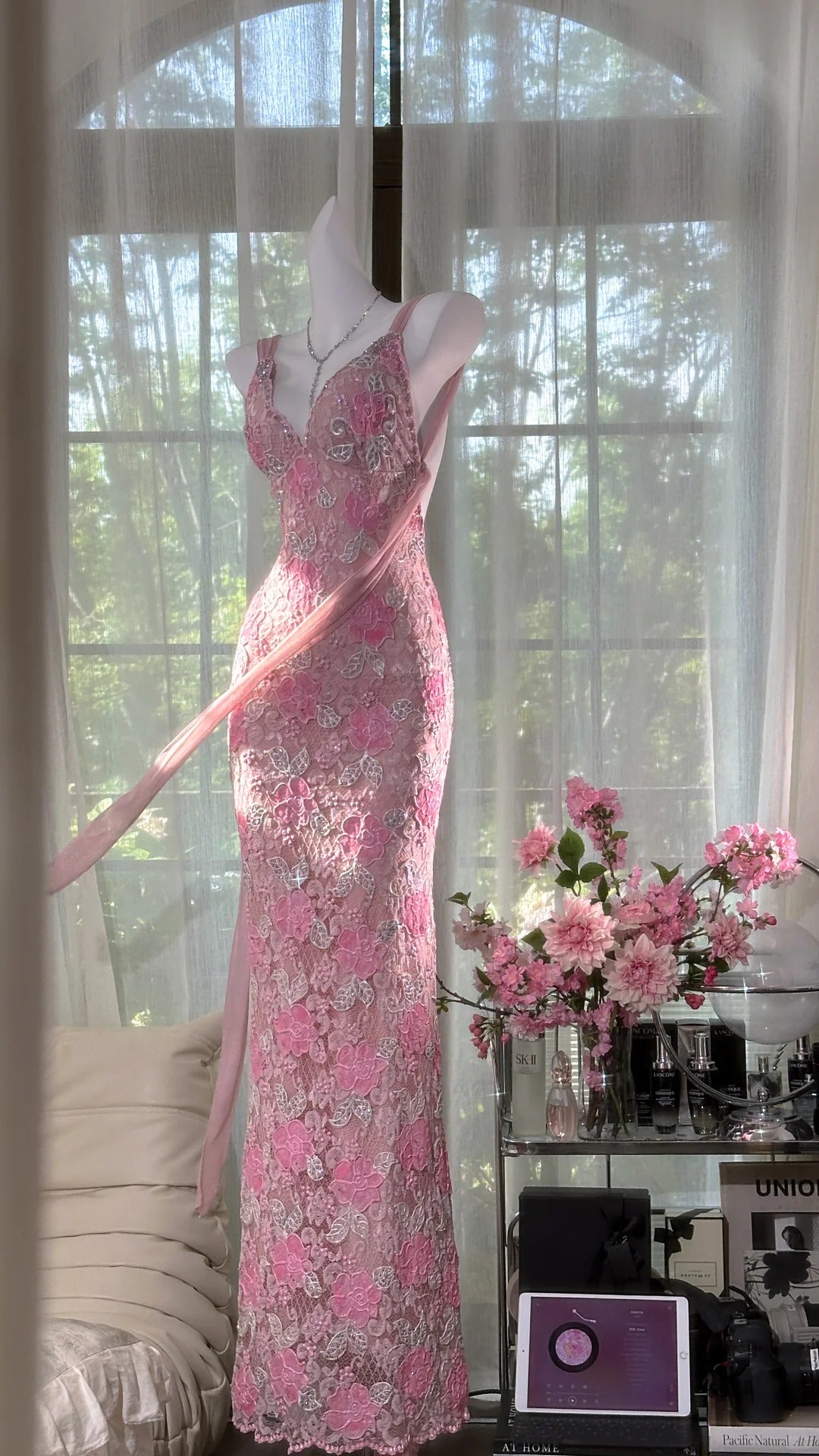 Pink V-Neck Sheath Tulle Beaded Long Prom Dresses Gorgous Backless Evening Gowns ED03258