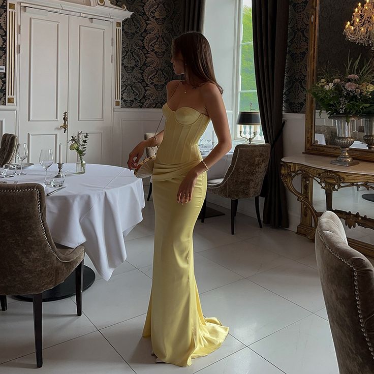 Wunderschönes dunkelolivgrünes herzförmiger Ausschnitt A-Linie Satin Tüll Kurzes Ballkleid Homecoming-Kleid ED02575