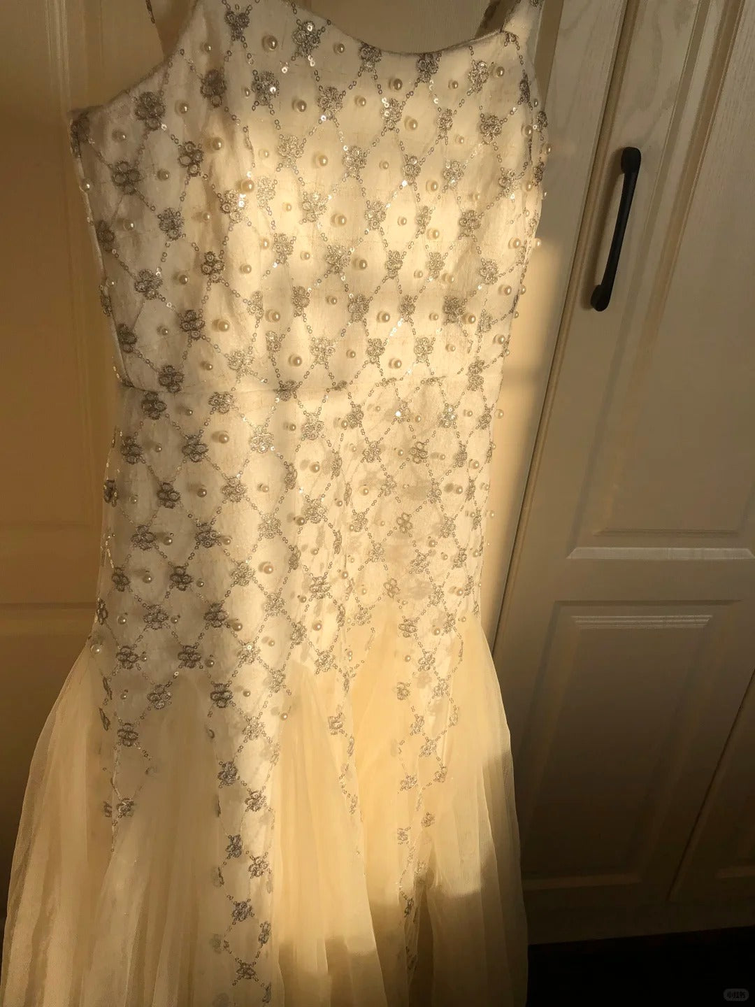 Wunderschönes dunkelolivgrünes herzförmiger Ausschnitt A-Linie Satin Tüll Kurzes Ballkleid Homecoming-Kleid ED02575