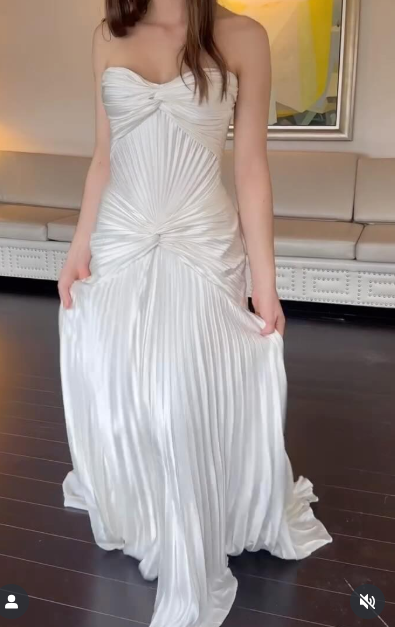 Wunderschönes dunkelolivgrünes herzförmiger Ausschnitt A-Linie Satin Tüll Kurzes Ballkleid Homecoming-Kleid ED02575