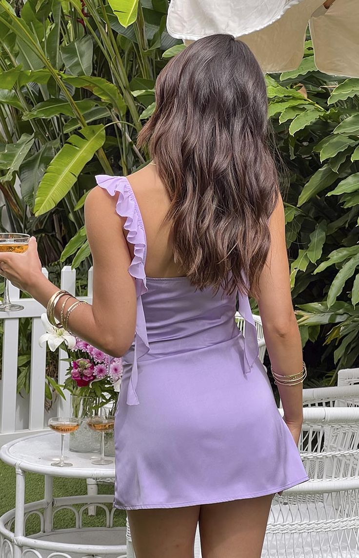Wunderschönes dunkelolivgrünes herzförmiger Ausschnitt A-Linie Satin Tüll Kurzes Ballkleid Homecoming-Kleid ED02575