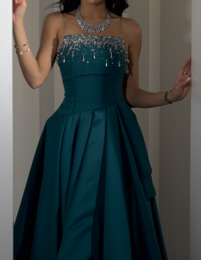 Wunderschönes dunkelolivgrünes herzförmiger Ausschnitt A-Linie Satin Tüll Kurzes Ballkleid Homecoming-Kleid ED02575