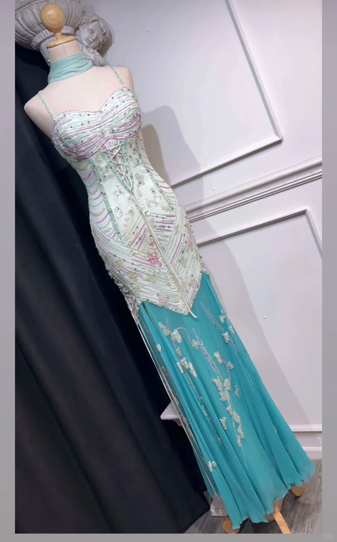 Superbe robe de soirée longue en satin fuchsia, style sirène, sans bretelles, ED02613