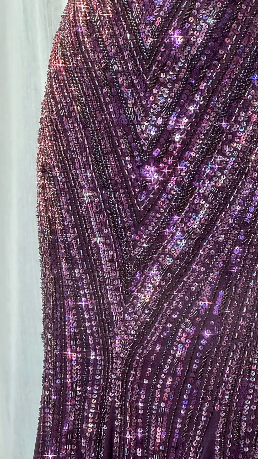 Vintage dark purple mermaid v-neck beaded formal evening gown