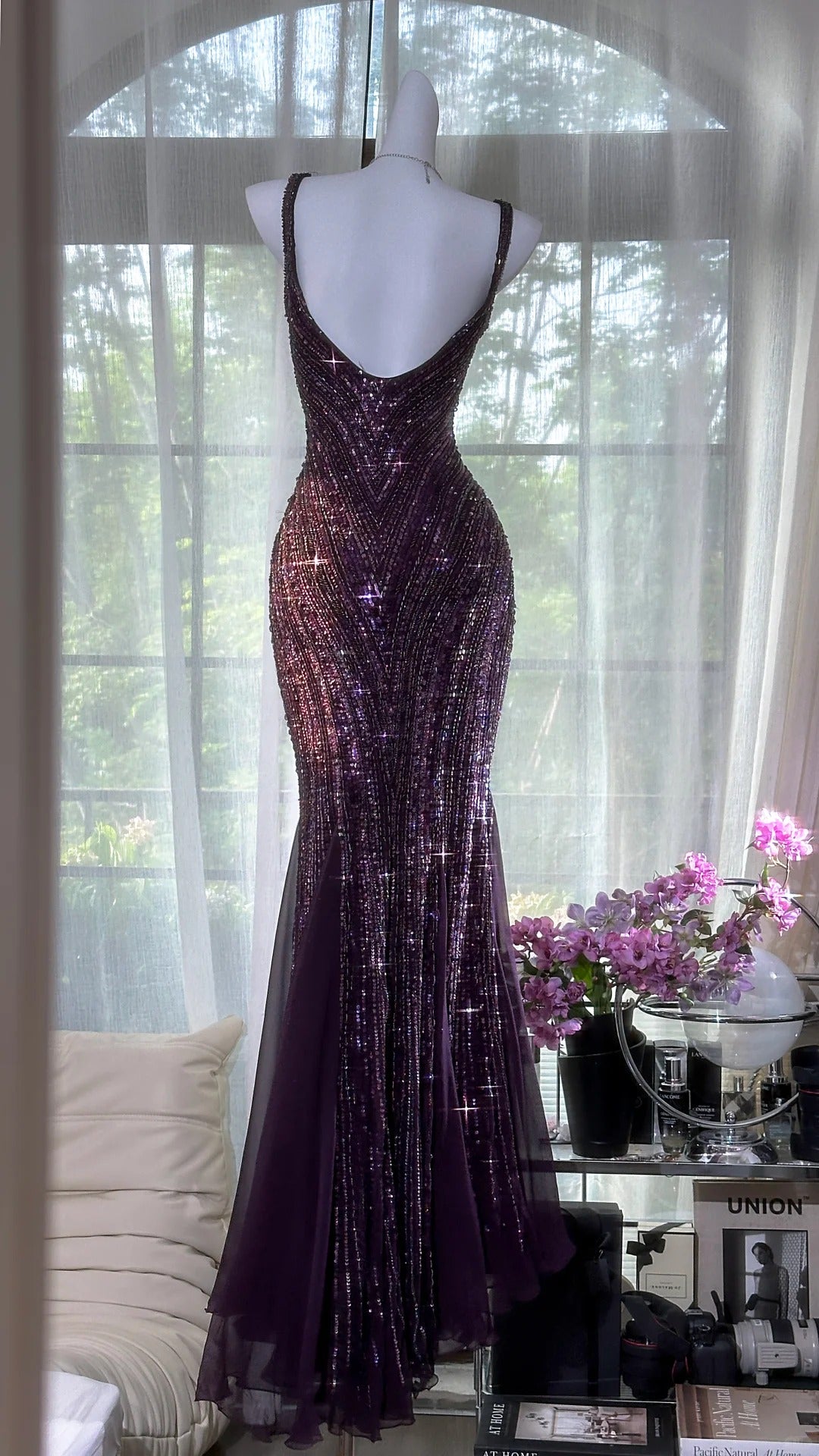 Vintage dark purple mermaid v-neck beaded formal evening gown