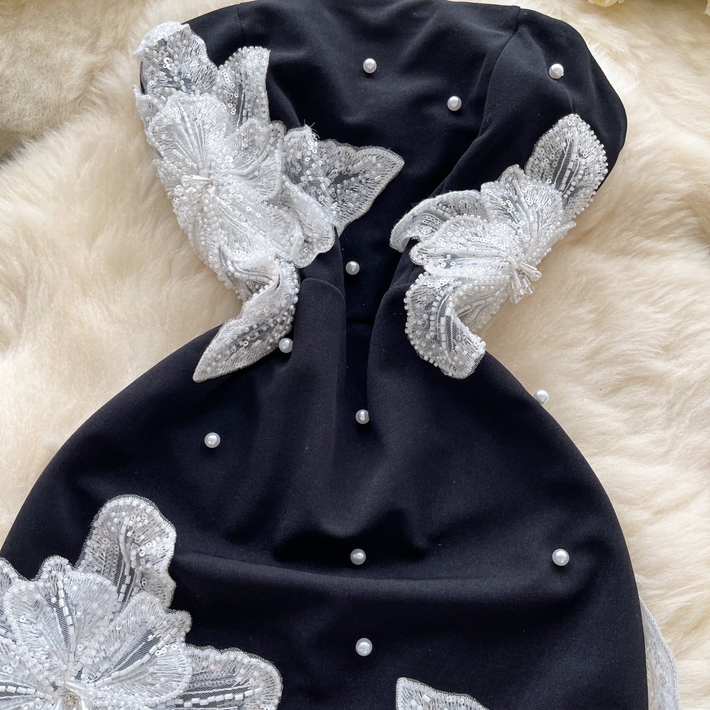 Wunderschönes dunkelolivgrünes herzförmiger Ausschnitt A-Linie Satin Tüll Kurzes Ballkleid Homecoming-Kleid ED02575