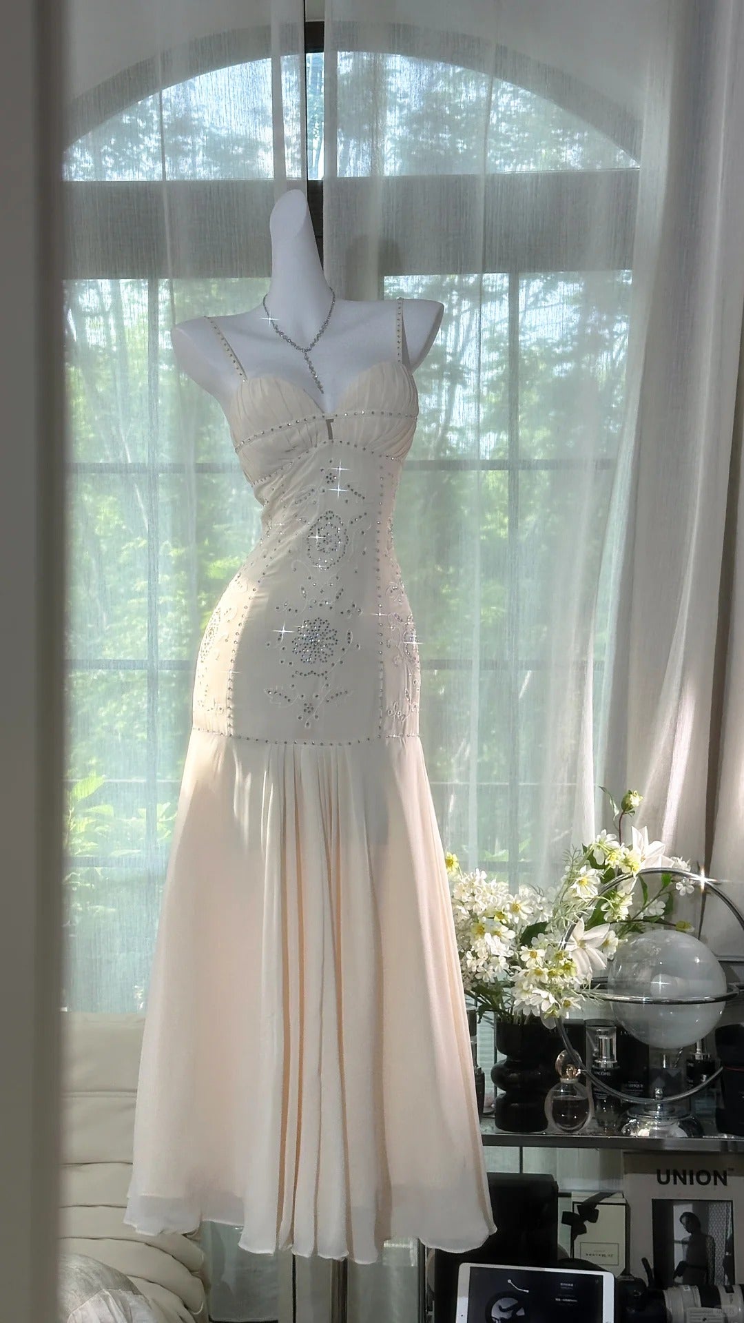 Wunderschönes dunkelolivgrünes herzförmiger Ausschnitt A-Linie Satin Tüll Kurzes Ballkleid Homecoming-Kleid ED02575