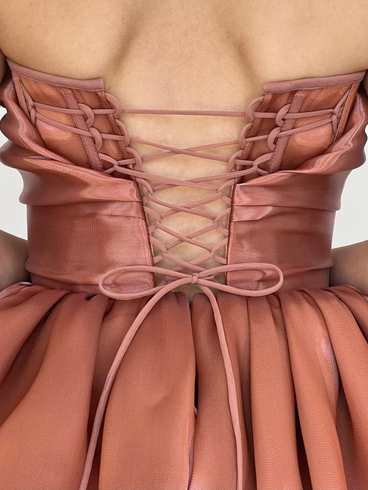 Wunderschönes dunkelolivgrünes herzförmiger Ausschnitt A-Linie Satin Tüll Kurzes Ballkleid Homecoming-Kleid ED02575