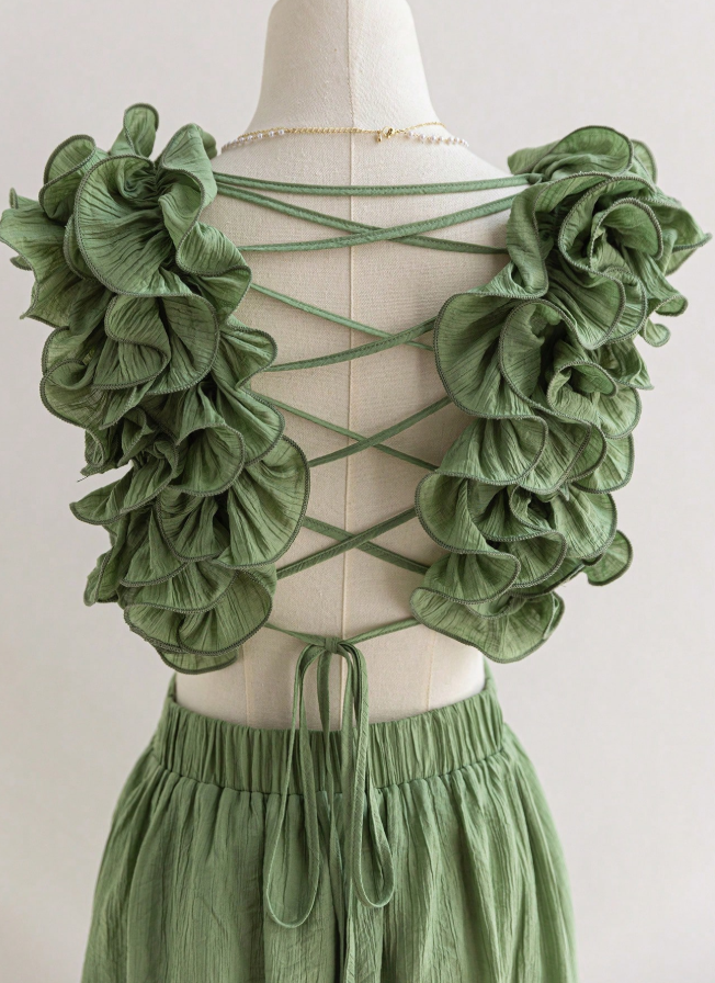 Stunning Green A-Line 8th Grade Homecoming Dress V Neck Backless Birthday Outfit Cute Cocktail Dress ED03556