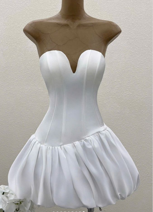 Wunderschönes dunkelolivgrünes herzförmiger Ausschnitt A-Linie Satin Tüll Kurzes Ballkleid Homecoming-Kleid ED02575