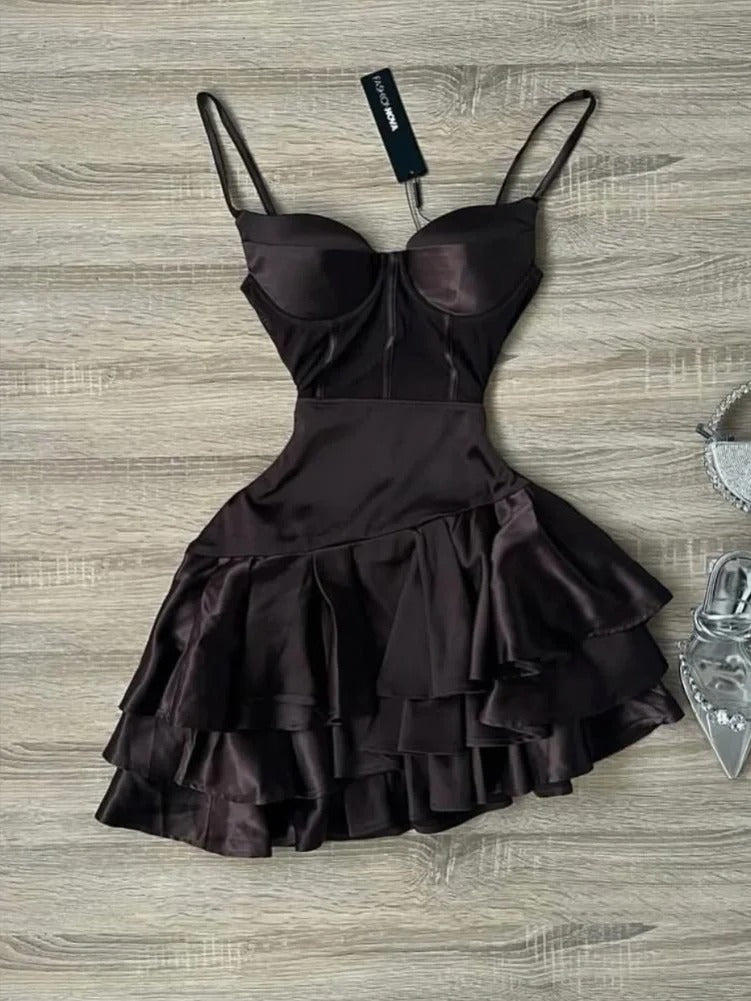 Wunderschönes dunkelolivgrünes herzförmiger Ausschnitt A-Linie Satin Tüll Kurzes Ballkleid Homecoming-Kleid ED02575