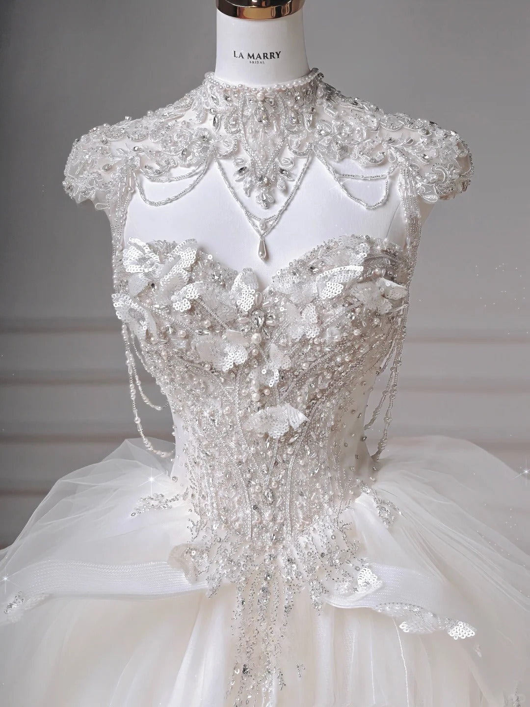 Wunderschönes dunkelolivgrünes herzförmiger Ausschnitt A-Linie Satin Tüll Kurzes Ballkleid Homecoming-Kleid ED02575