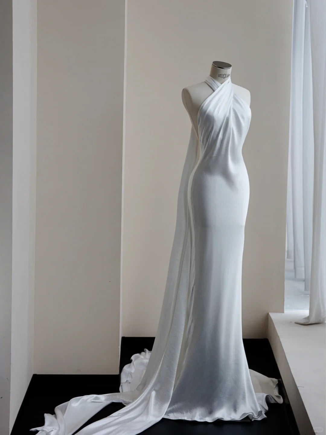 Wunderschönes dunkelolivgrünes herzförmiger Ausschnitt A-Linie Satin Tüll Kurzes Ballkleid Homecoming-Kleid ED02575