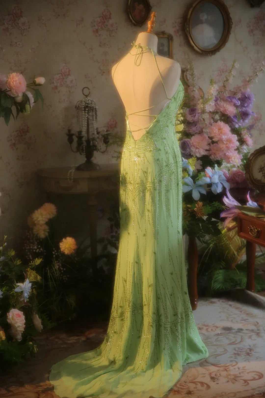 Wunderschönes dunkelolivgrünes herzförmiger Ausschnitt A-Linie Satin Tüll Kurzes Ballkleid Homecoming-Kleid ED02575
