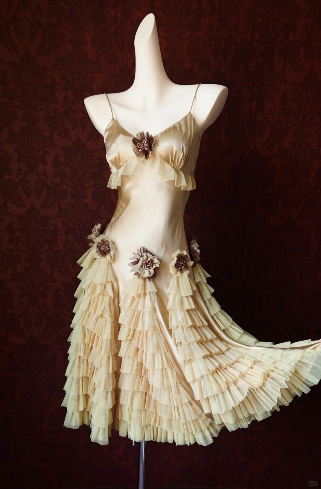 Elegant Light Champagne Sheath Birthday Dress Vintage Satin Tiered Tulle Short Formal Dress with Appliques ED03712