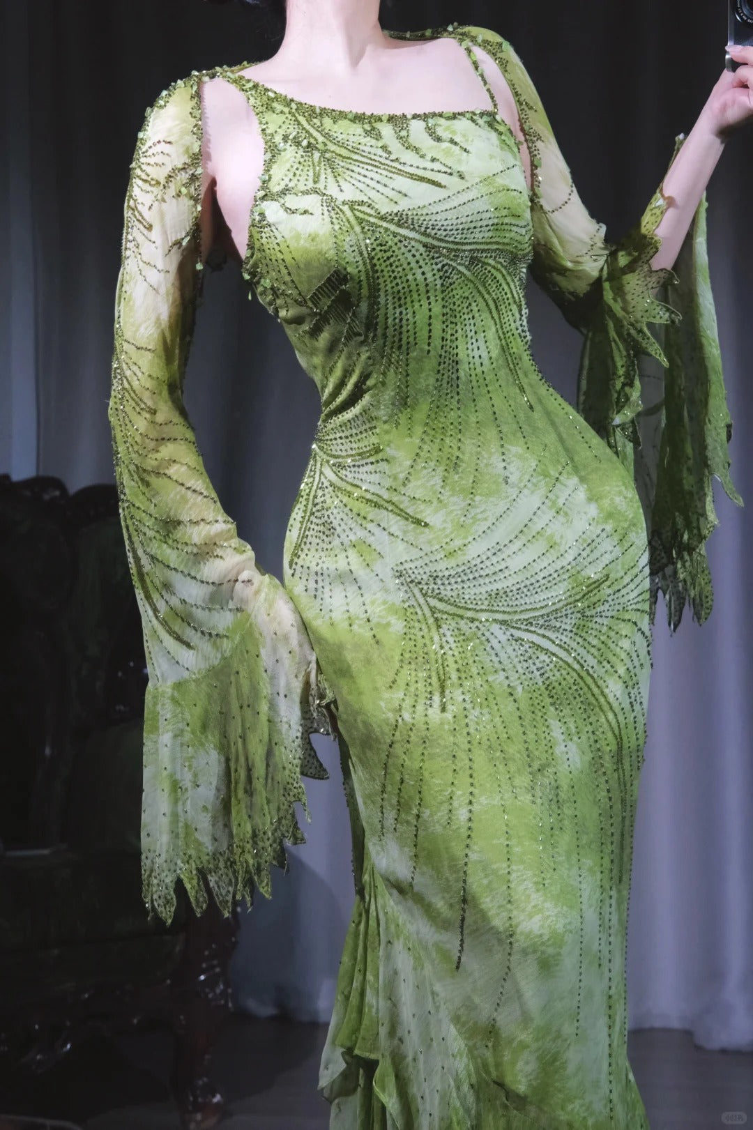 Wunderschönes dunkelolivgrünes herzförmiger Ausschnitt A-Linie Satin Tüll Kurzes Ballkleid Homecoming-Kleid ED02575