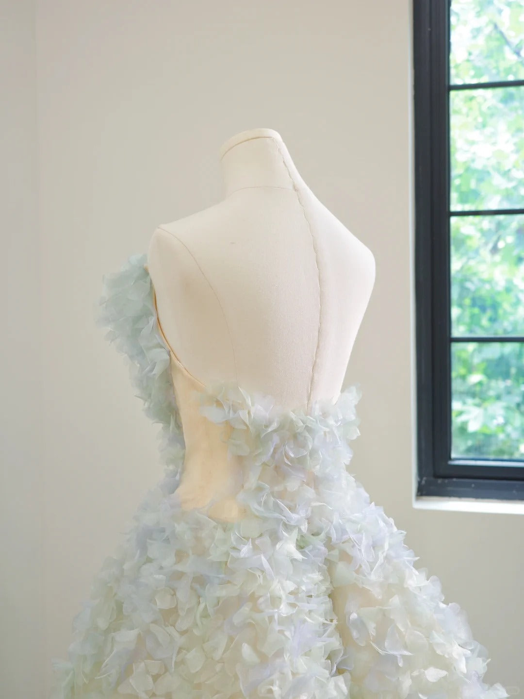 Wunderschönes dunkelolivgrünes herzförmiger Ausschnitt A-Linie Satin Tüll Kurzes Ballkleid Homecoming-Kleid ED02575