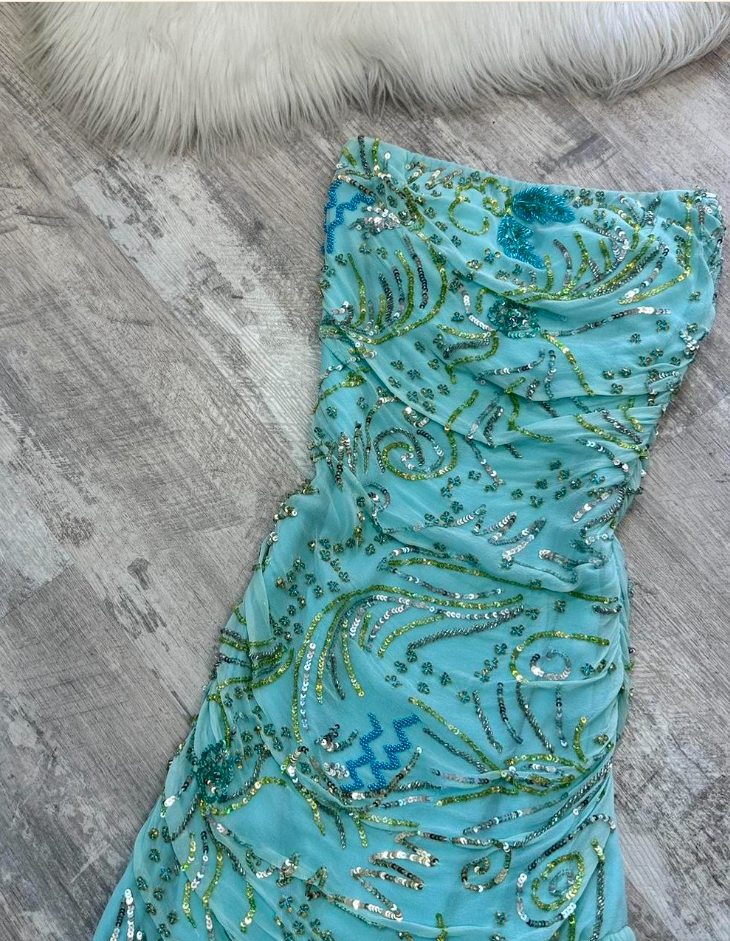 Wunderschönes dunkelolivgrünes herzförmiger Ausschnitt A-Linie Satin Tüll Kurzes Ballkleid Homecoming-Kleid ED02575