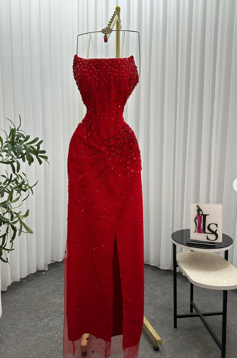 Elegant Strapless Sheath Silt Evening Dress Burgundy Modest Rhinestone Two-Piece Long Prom Dress ED03821