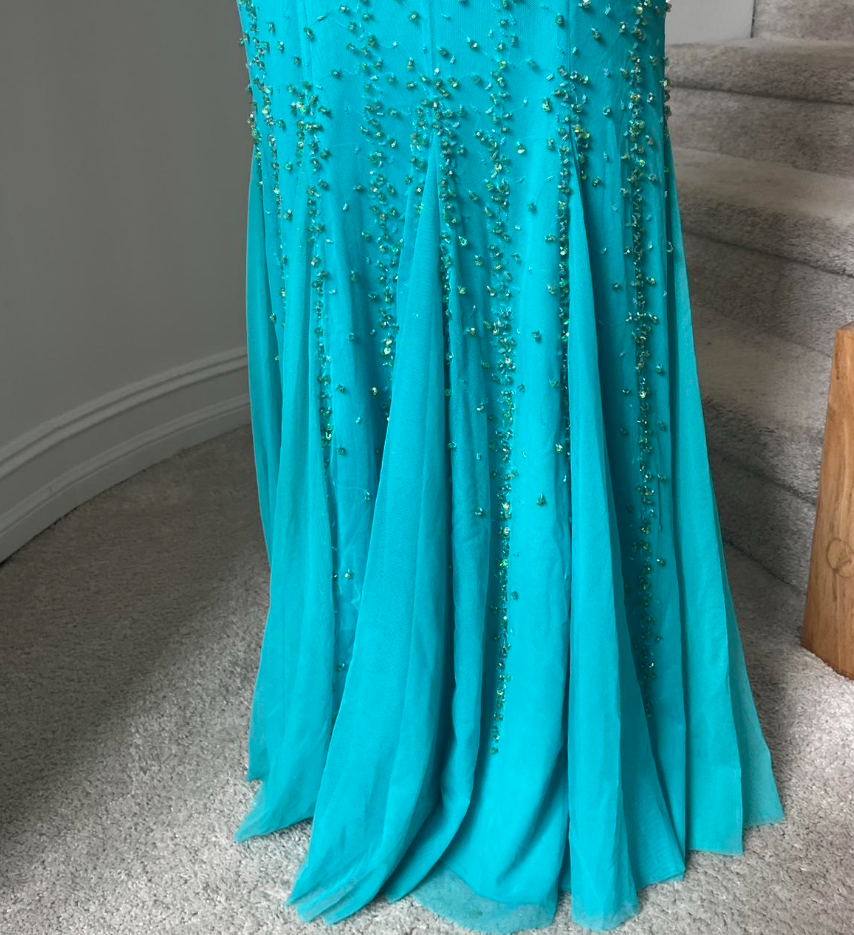 Wunderschönes dunkelolivgrünes herzförmiger Ausschnitt A-Linie Satin Tüll Kurzes Ballkleid Homecoming-Kleid ED02575