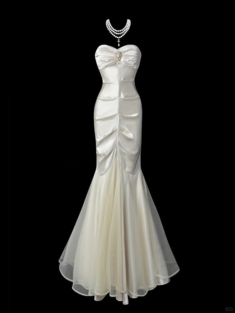 Wunderschönes dunkelolivgrünes herzförmiger Ausschnitt A-Linie Satin Tüll Kurzes Ballkleid Homecoming-Kleid ED02575
